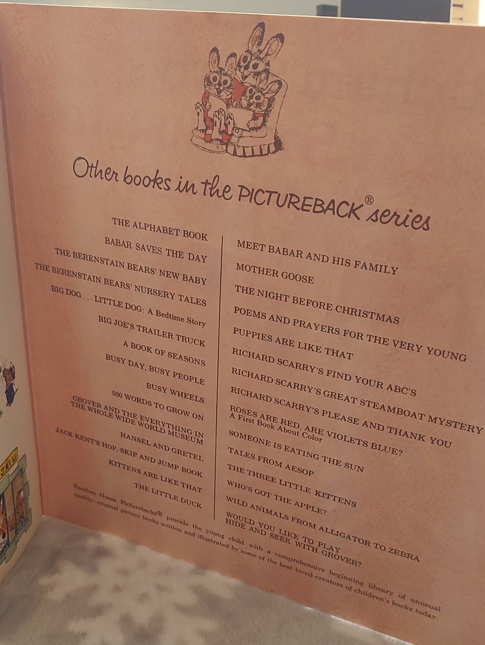 Richard Scarry's Great Steamboat Mystery 📚 - Picture 10 of 11